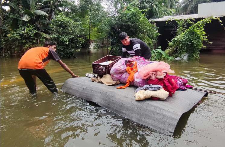 বন্যার ক্ষতিকর প্রভাব: জীবন ও সম্পদ রক্ষার উপায়